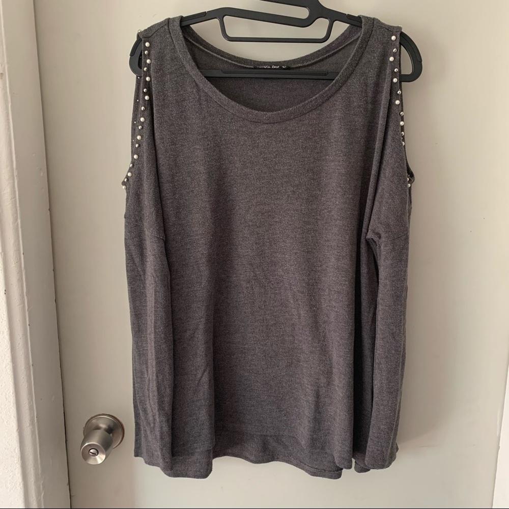 Double Zero Cold Shoulder Gray Sweater